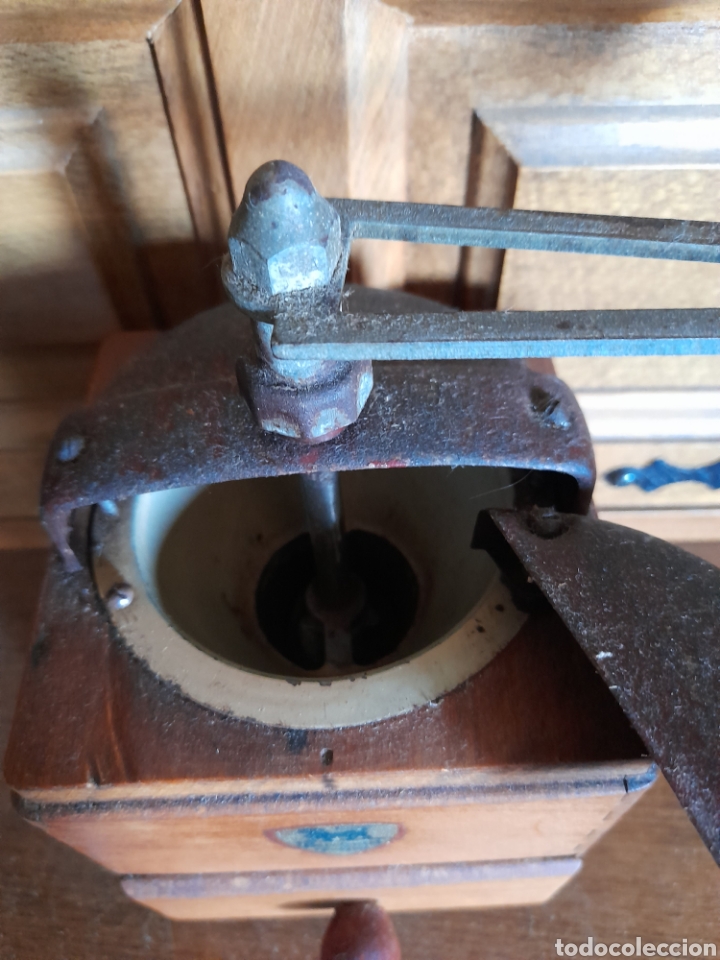 Antig&uuml;edades: Antiguo molinillo Peugeot - Foto 4