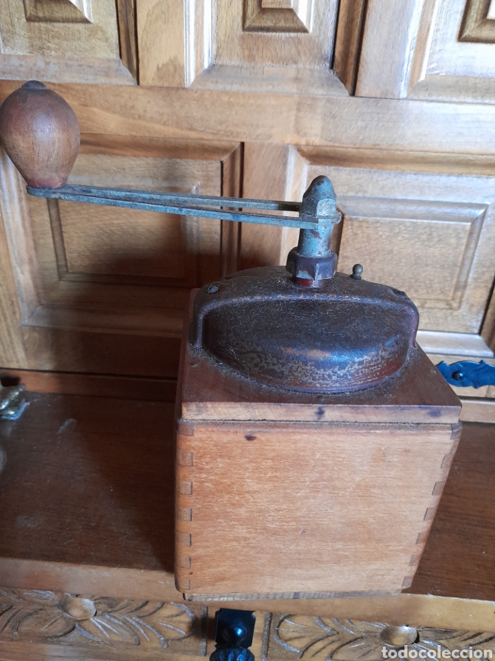 Antig&uuml;edades: Antiguo molinillo Peugeot - Foto 7