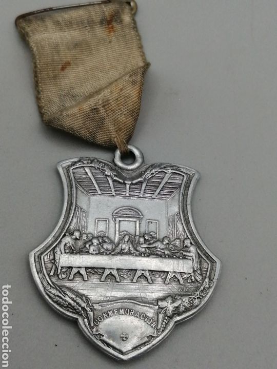 Antig&uuml;edades: Medalla religiosa. Aluminio - Foto 1