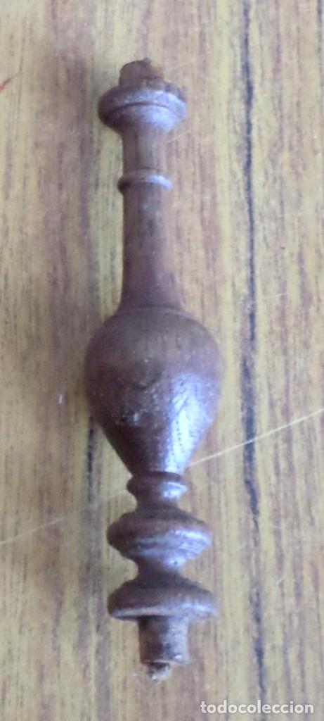 Antig&uuml;edades: bolinche de madera - Foto 2