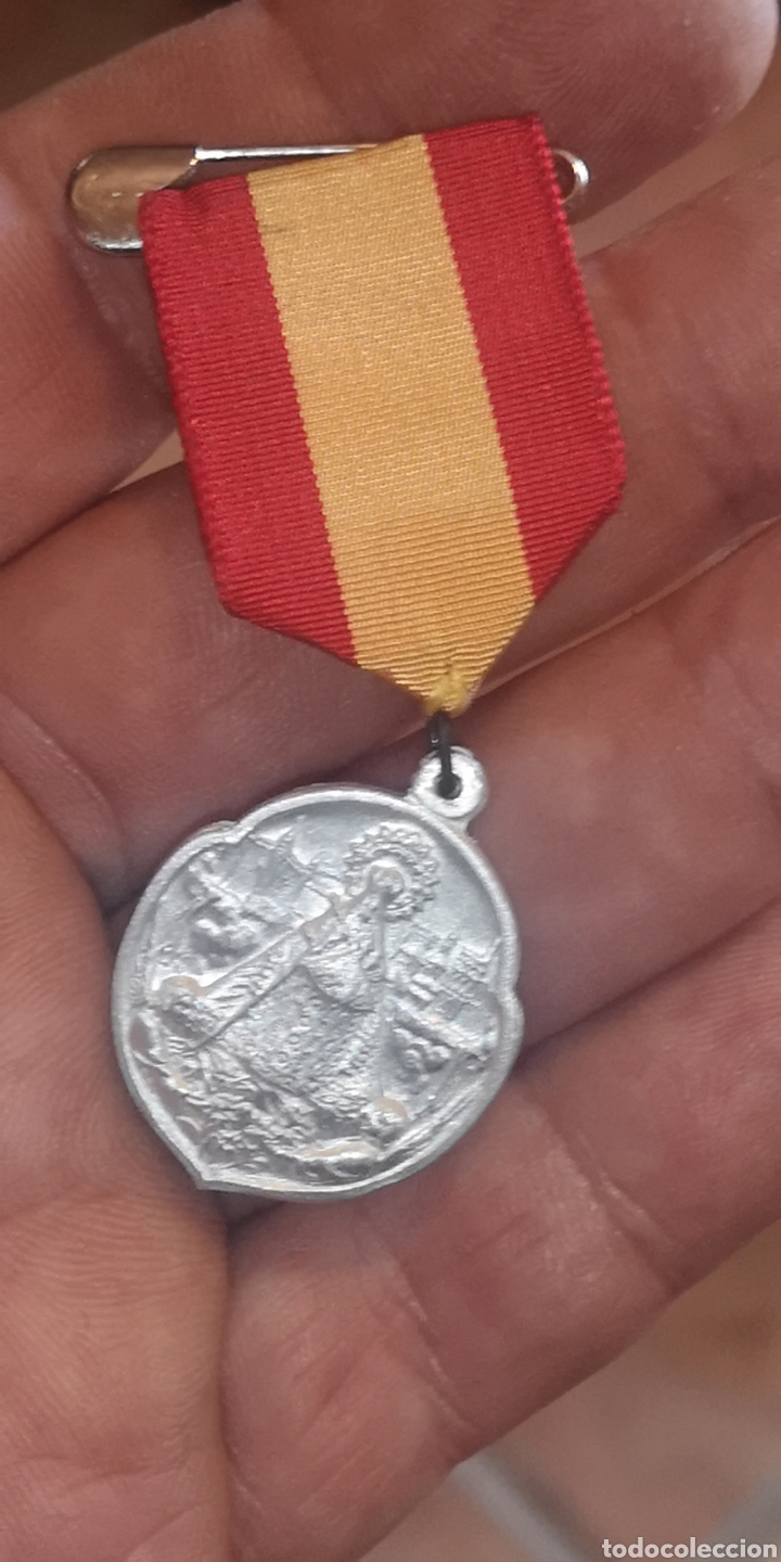 Antig&uuml;edades: Medalla religiosa a identificar - Foto 1