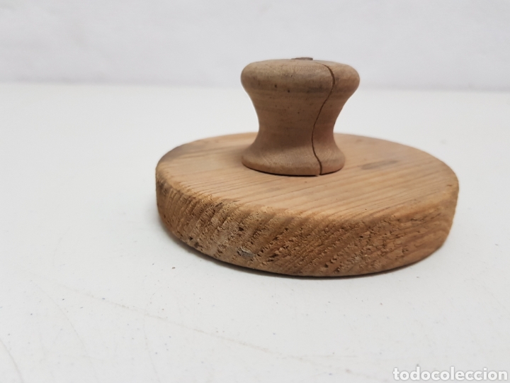 Antig&uuml;edades: Tapa madera - Foto 2