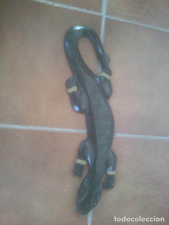 Antig&uuml;edades: Salamandra de madera - Foto 3