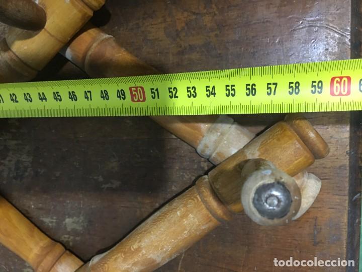 Antig&uuml;edades: PERCHERO DE MADERA EXTENSIBLE - Foto 3