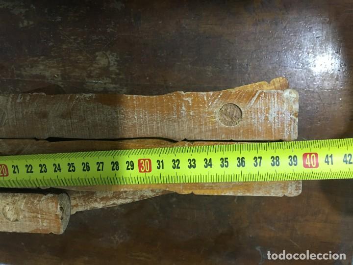 Antig&uuml;edades: PERCHERO DE MADERA EXTENSIBLE - Foto 4