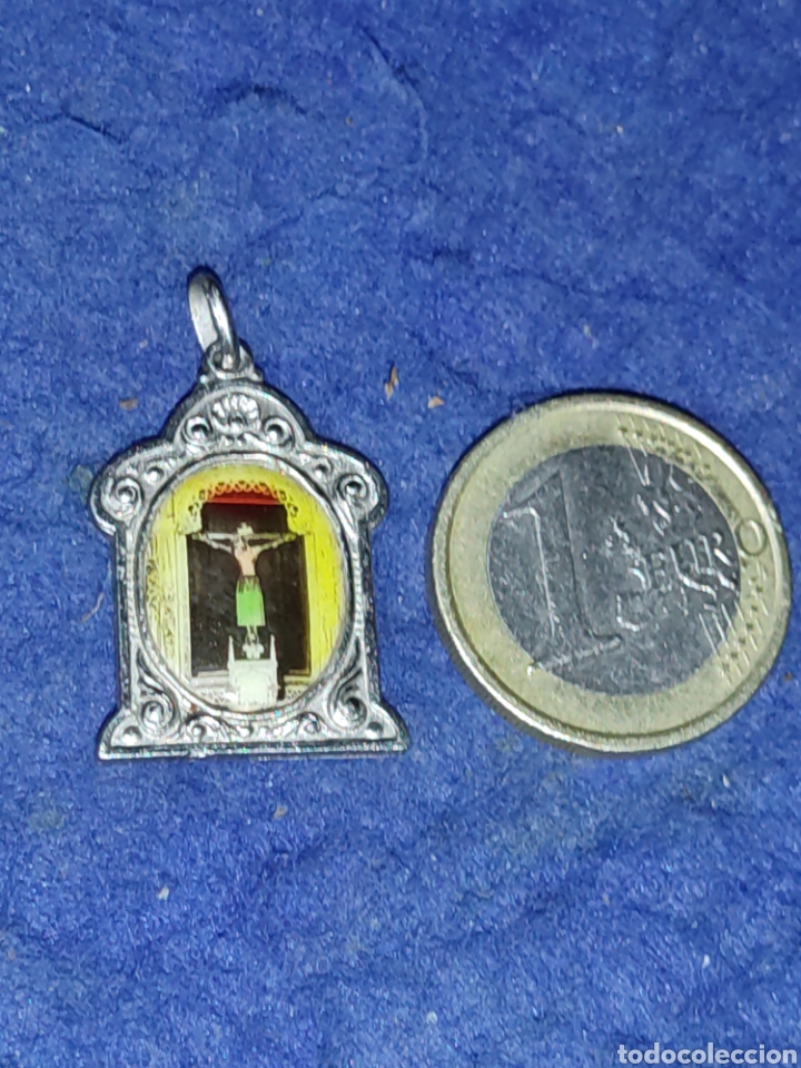 Antig&uuml;edades: Medalla plateada de Jes&uacute;s. - Foto 1