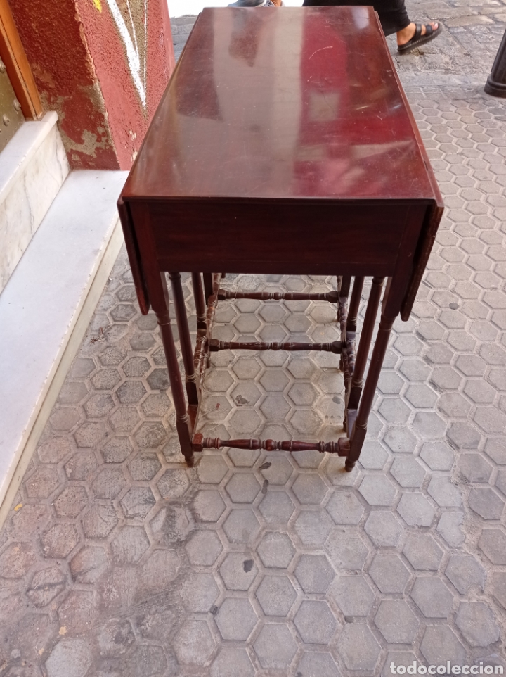Antig&uuml;edades: Mesa de caoba de Ala - Foto 2