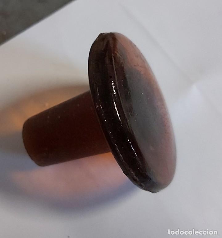 Antig&uuml;edades: Tap&oacute;n de vidrio - Foto 1