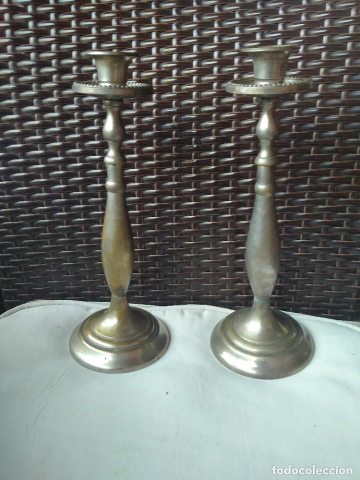Antig&uuml;edades: Candelabros de alpaca. - Foto 1