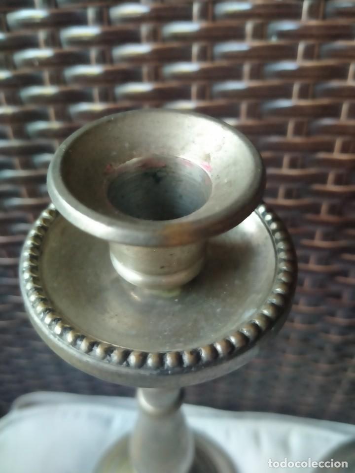 Antig&uuml;edades: Candelabros de alpaca. - Foto 2