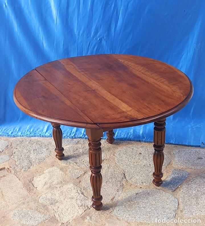 Antig&uuml;edades: Mesa de alas de nogal - Foto 2