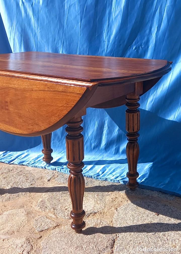 Antig&uuml;edades: Mesa de alas de nogal - Foto 5