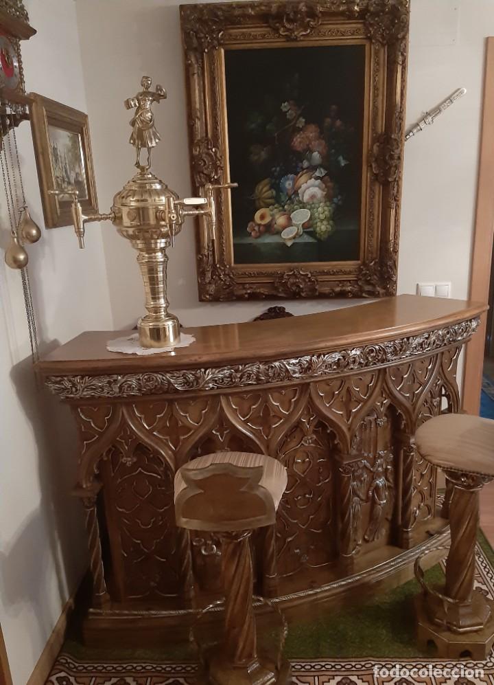 Antig&uuml;edades: Barra de bar en madera maciza - Foto 1