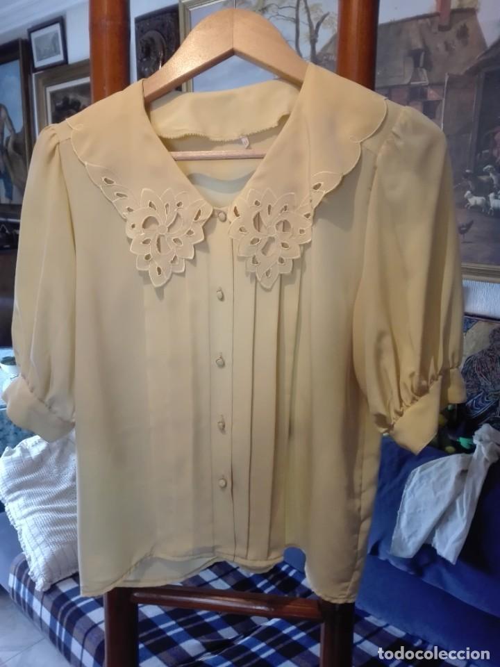 Antig&uuml;edades: Blusa talla 44 d&eacute;cada de los 70 - Foto 1