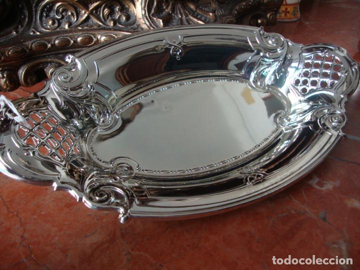 Antig&uuml;edades: antigua bandeja plateada - Foto 1