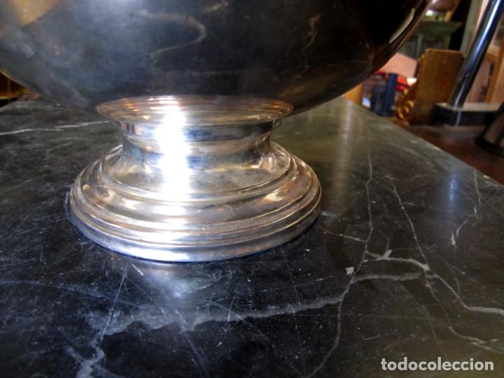 Antig&uuml;edades: Sopera de metal plateado Meneses - Foto 5