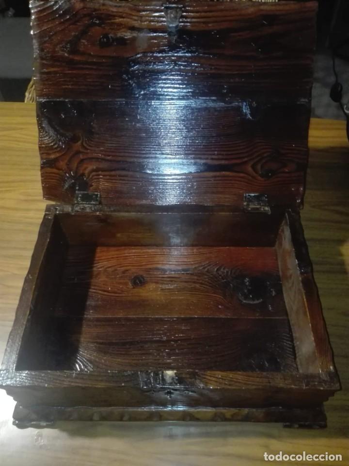 Antig&uuml;edades: Cofre antiguo: Reliquia - Foto 2