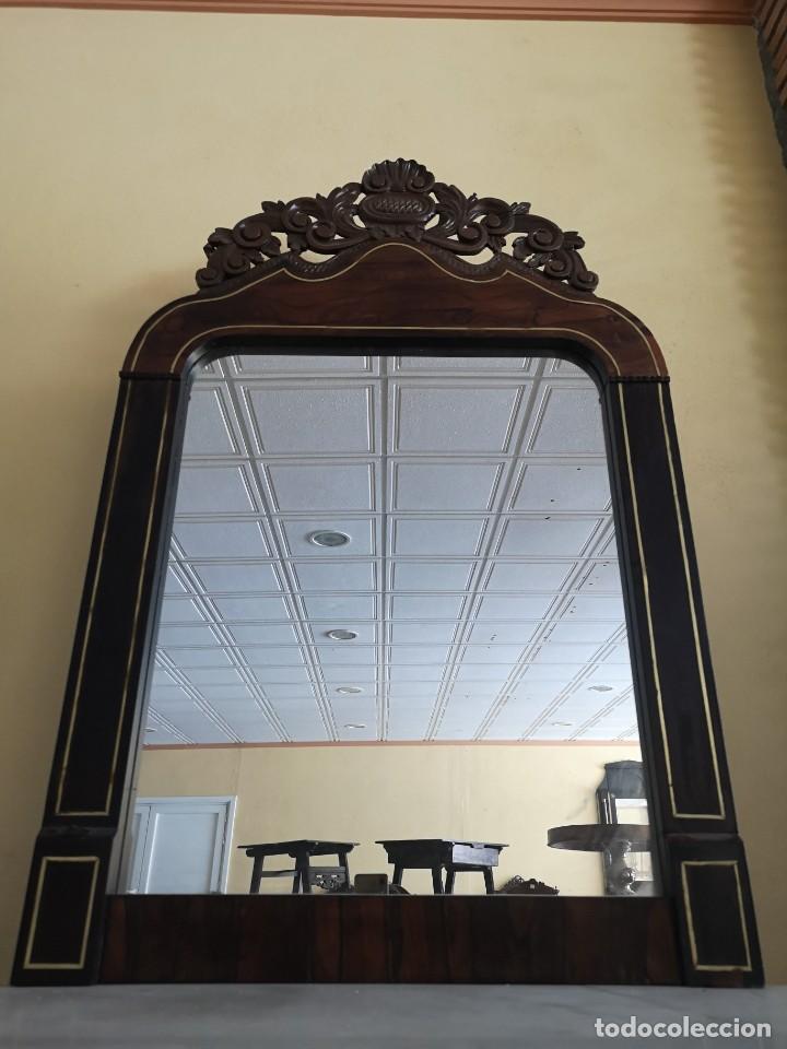 Antig&uuml;edades: Consola con incrustaci&oacute;n dorada y espejo - Foto 5