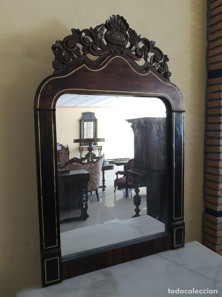 Antig&uuml;edades: Consola con incrustaci&oacute;n dorada y espejo - Foto 6