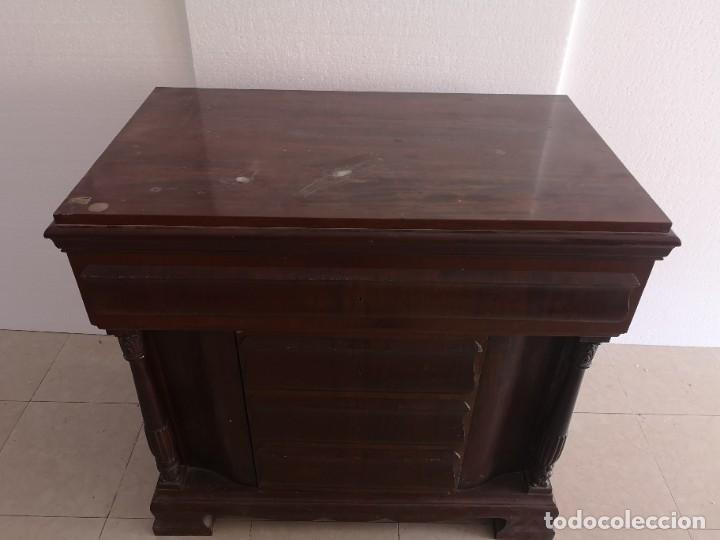 Antig&uuml;edades: C&oacute;moda antigua con compartimento de m&aacute;rmol - Foto 6