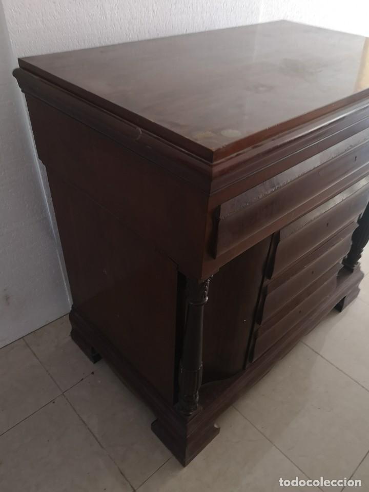 Antig&uuml;edades: C&oacute;moda antigua con compartimento de m&aacute;rmol - Foto 7