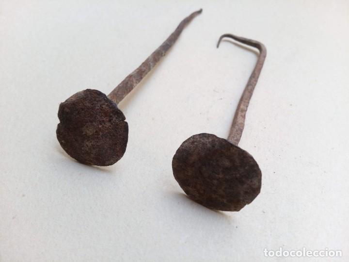 Antig&uuml;edades: Antiguos clavos largos - Foto 2