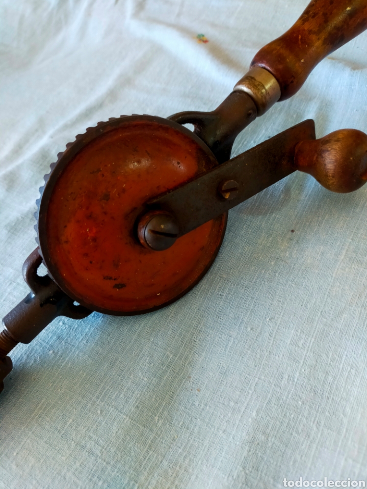 Antiquit&eacute;s: ANTIGUO BERBIQUI TALADRO MANUAL