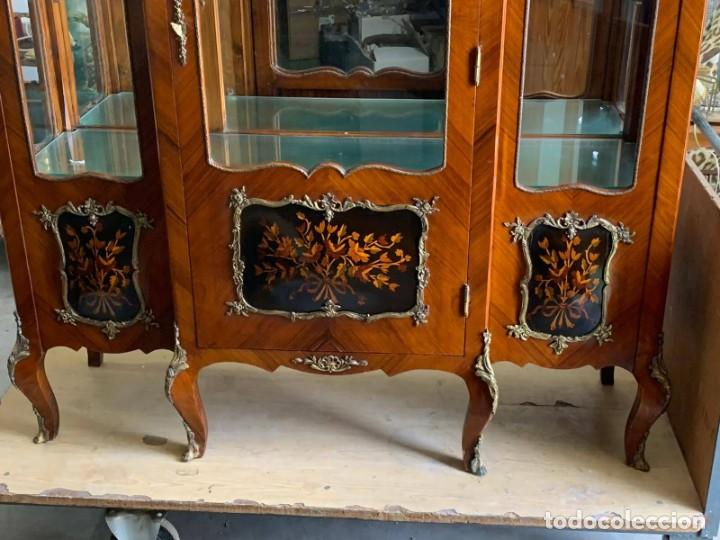 Antig&uuml;edades: Vitrina estilo franc&eacute;s - Foto 3