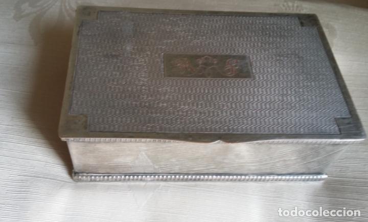 Antig&uuml;edades: Caja inglesa metal plateado - Foto 3