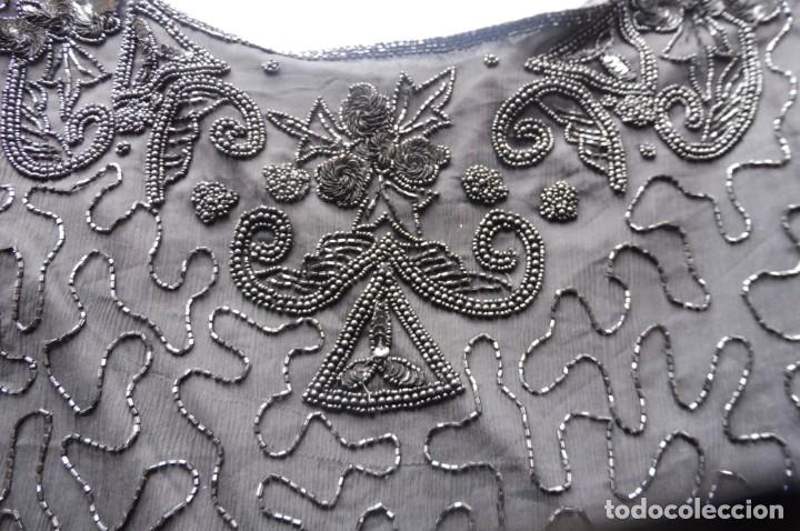 Antig&uuml;edades: BLUSA CON MOSTACILLAS Y AZABACHES - Foto 4