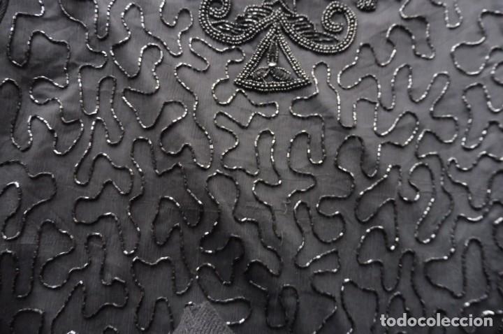 Antig&uuml;edades: BLUSA CON MOSTACILLAS Y AZABACHES - Foto 5