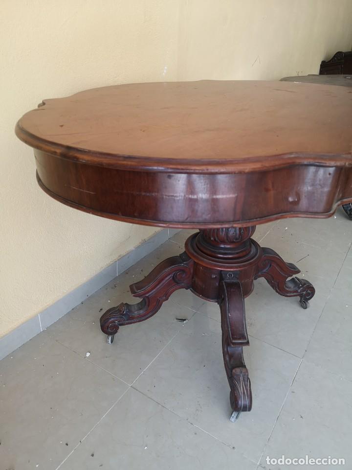 Antig&uuml;edades: Mesa velador antigua - Foto 5