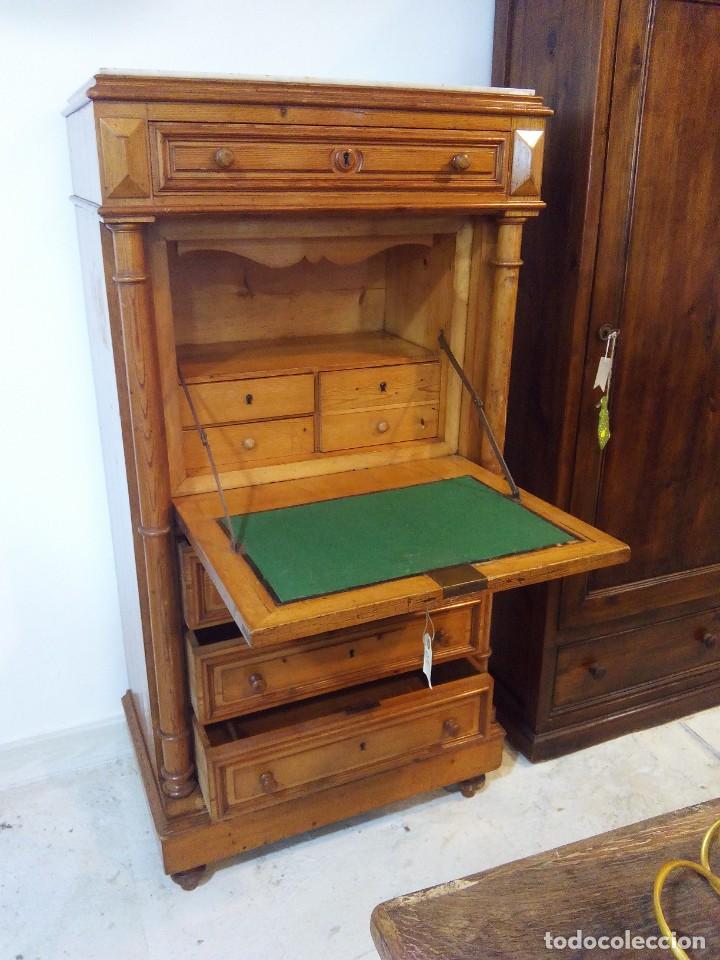 Antig&uuml;edades: ESCRITORIO ABATTANT, DE PINO TEA Y MARMOL - Foto 3