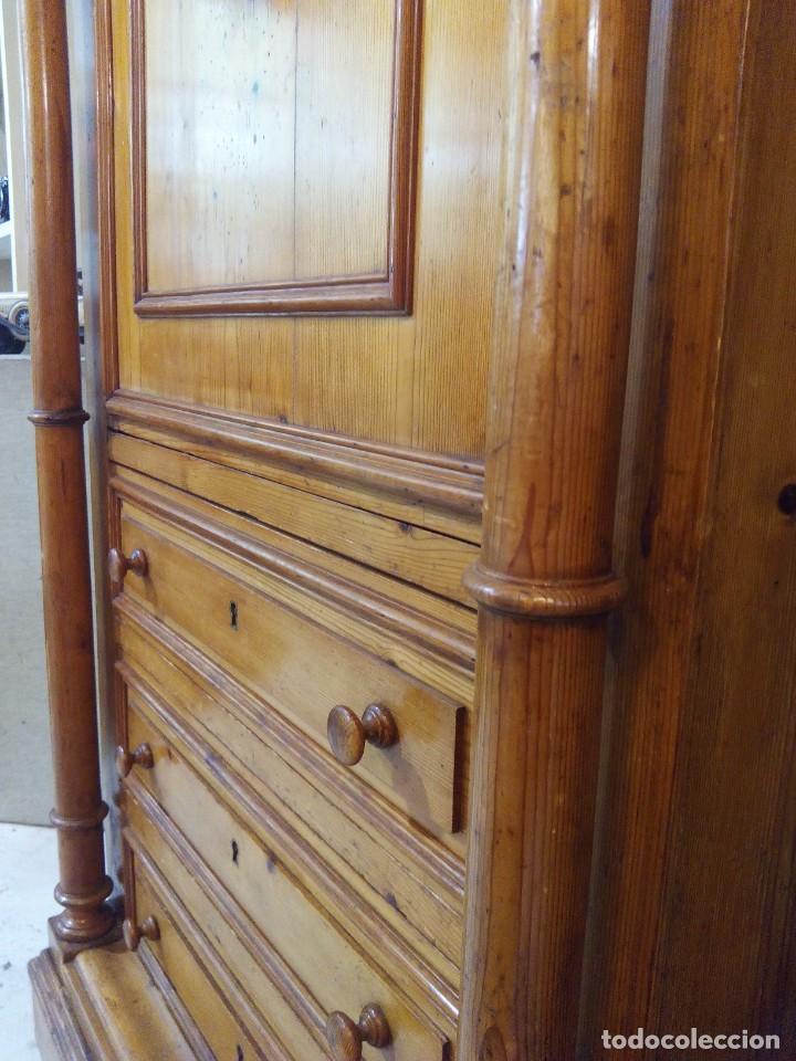 Antig&uuml;edades: ESCRITORIO ABATTANT, DE PINO TEA Y MARMOL - Foto 6