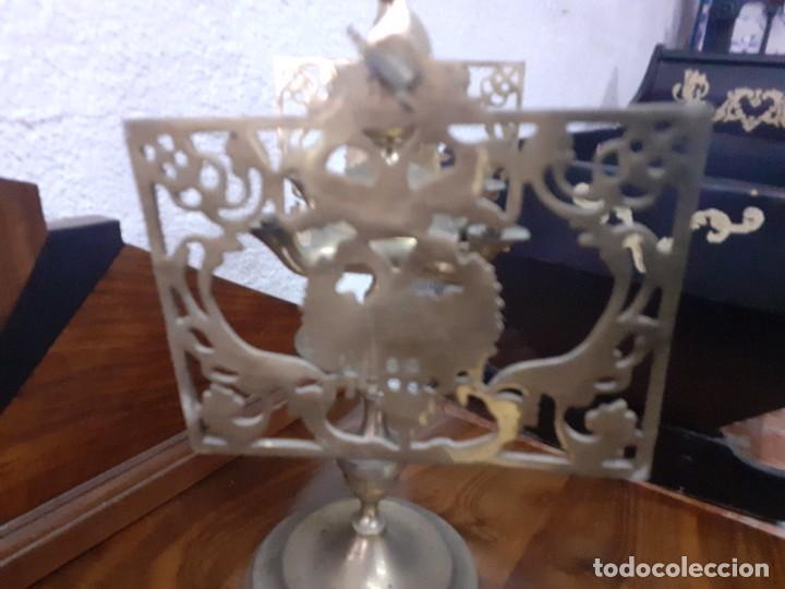 Antig&uuml;edades: Lampara de aceite con decoraci&oacute;n - Foto 2
