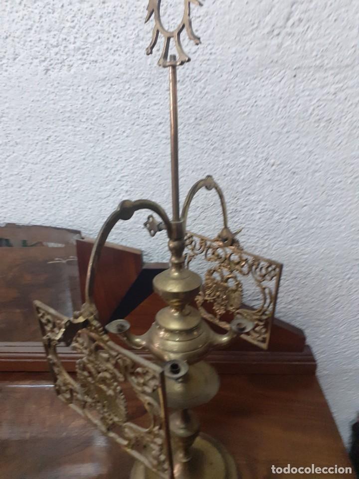 Antig&uuml;edades: Lampara de aceite con decoraci&oacute;n - Foto 5