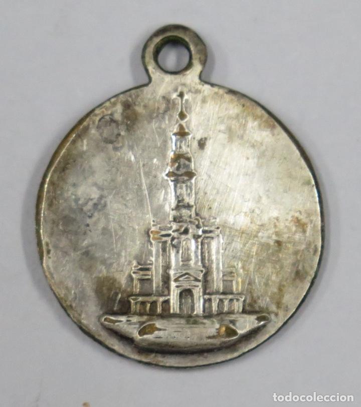 Antig&uuml;edades: MEDALLA. NUESTRA SE&Ntilde;ORA DE F&Aacute;TIMA. PLATA - Foto 2