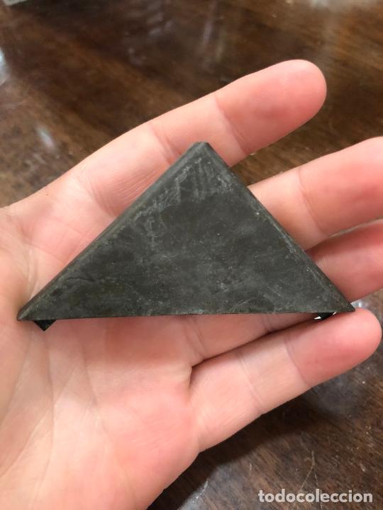Antiques: ESCUADRA O CANTONERA DE METAL - MEDIDA 5,5X5,5 CM X 7MM