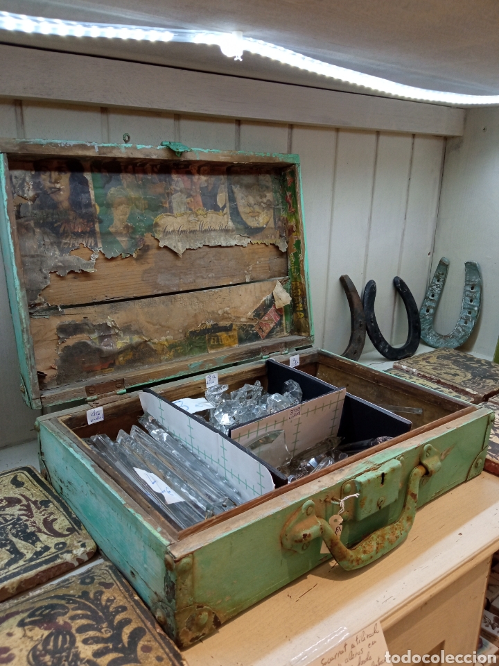 Antig&uuml;edades: Caja antigua de madera - Foto 1