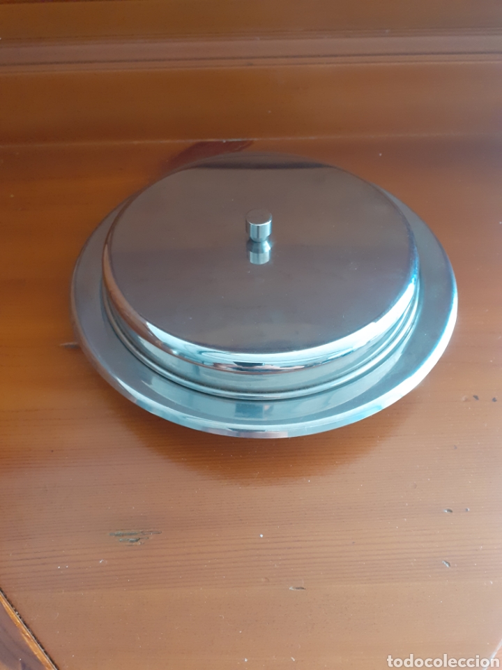 Antig&uuml;edades: PLATO CON TAPA EN INOX. - Foto 1