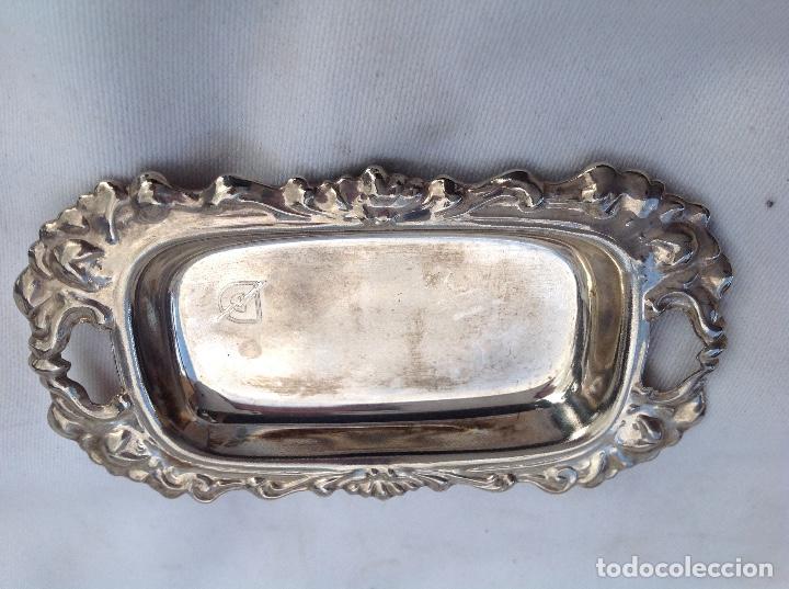 Antig&uuml;edades: Saleritos con bandeja - Foto 2
