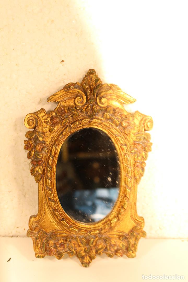 Antig&uuml;edades: espejo en resina dorada - Foto 1