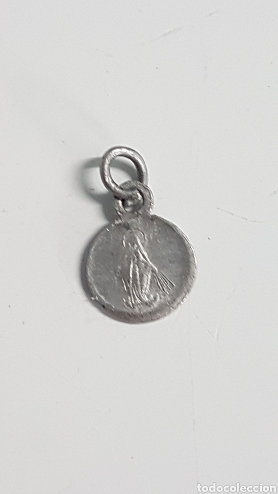 Antig&uuml;edades: MEDALLA VIRGEN - Foto 1