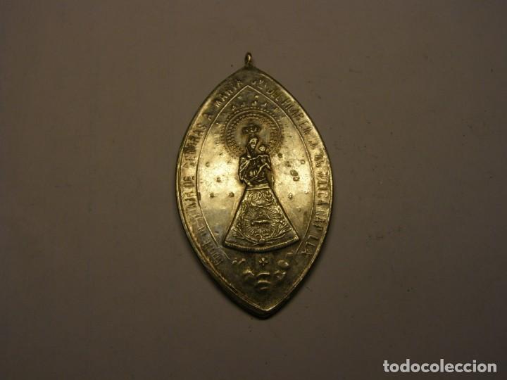 Antig&uuml;edades: Medalla antigua de la Virgen del Pilar. - Foto 1