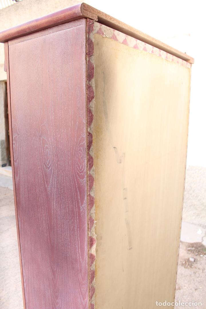 Antig&uuml;edades: vitrina madera - Foto 5