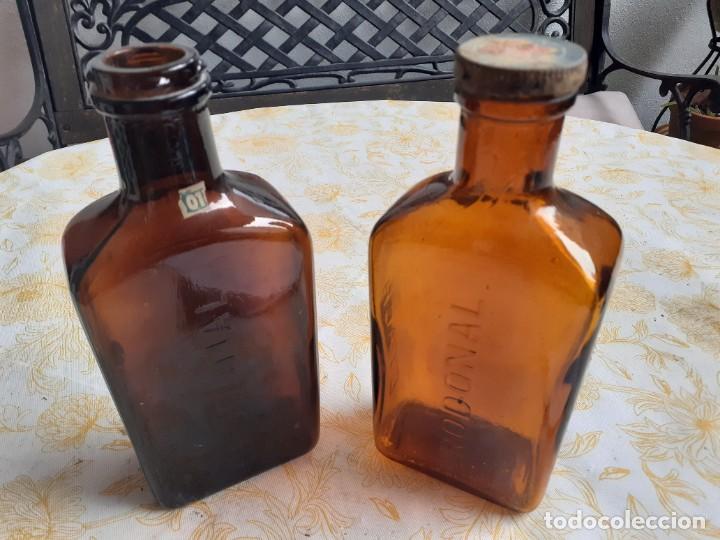 Antig&uuml;edades: Botellas farm&agrave;cia Urodonal Chatelain - Foto 1