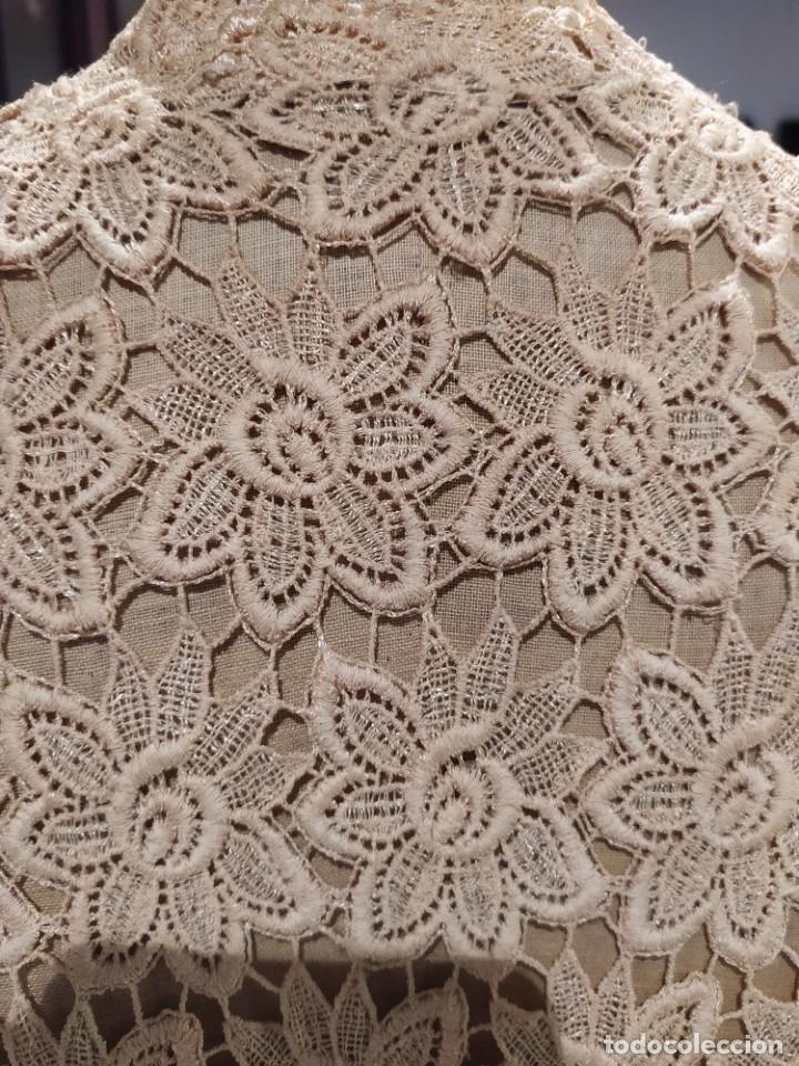 Antig&uuml;edades: CAMISA ENCAJE DE GUIPUR SIN MANGAS - Foto 3