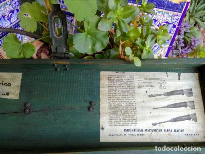 Antig&uuml;edades: Maleta caja de herramienta - Foto 2