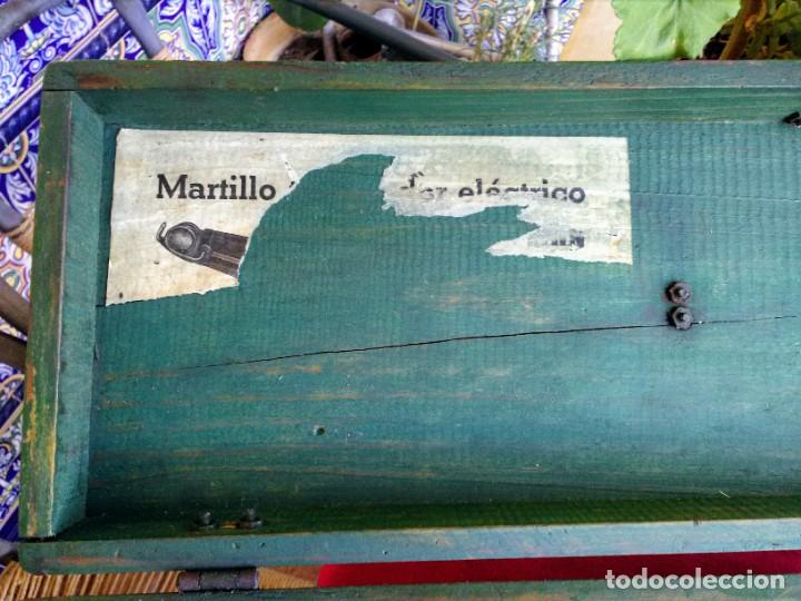 Antig&uuml;edades: Maleta caja de herramienta - Foto 3