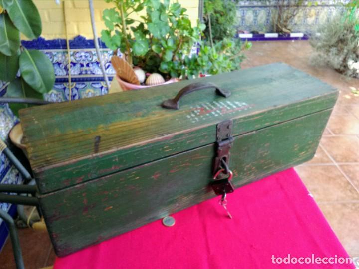 Antig&uuml;edades: Maleta caja de herramienta - Foto 5